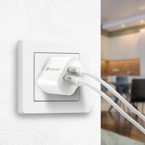 Ładowarka sieciowa 230V EVERACTIVE SC-220 2xUSB-A 12W 2,4A biała Ładowarka sieciowa 230V EVERACTIVE SC-220 2xUSB-A 12W 2,4A biała